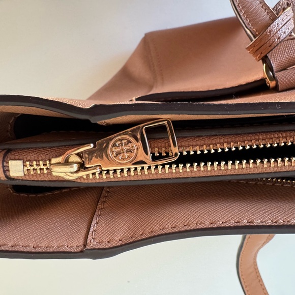 Tory Burch Tan Leather Tote Bag - Picture 9 of 10